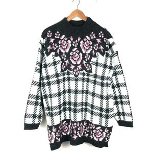 VTG Whimsical Gray Plaid Oversized Floral Sweater